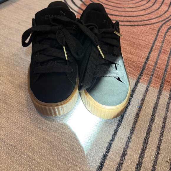 Fenti X Puma Black and White Athletic Shoes with TAN Gum Sole SIZE 9 - Picture 3 of 8